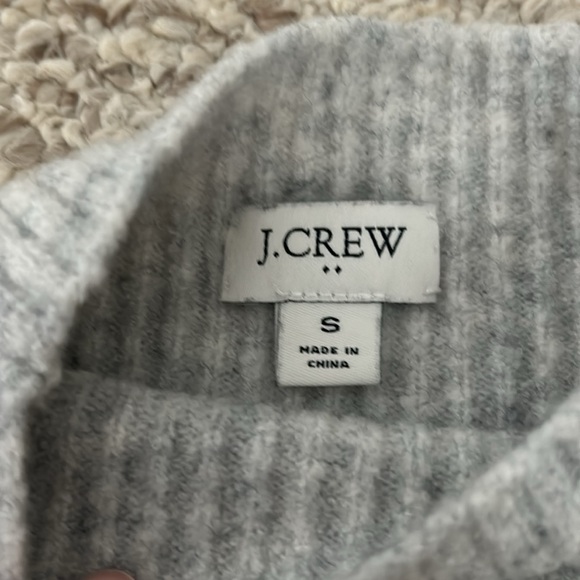 J Crew Gray Ribbed Sweater - Picture 2 of 4